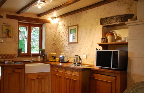 Saint-Martin-de-Riberac Cabaña | Casa rural 'Pas de Soucis' con piscina compartida