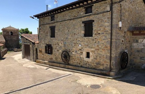 Polentinos Cabaña | Casa rural (alquiler íntegro) El Guaje para 12 personas