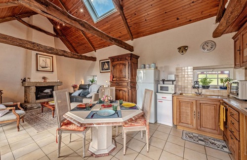 Guiclan Casa | Casita de campo 'Gîte Calme Avec Jardin Et Terrasse' con terraza privada, jardín privado y Wi-Fi
