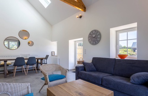 Landrevarzec Casa | Cottage 'Gite De Charme 8 Pers Tout Neuf' with Shared Terrace and Shared Garden
