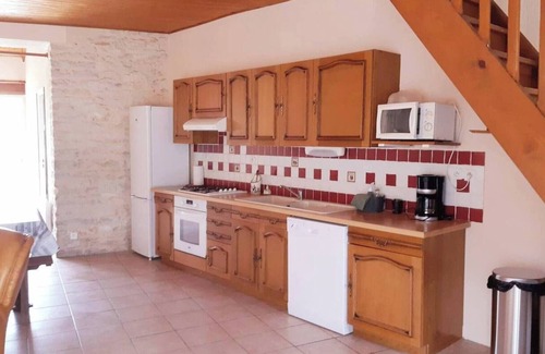 Fossemagne Cabaña | Cottage 'Gite Xl 8 Personnes' with Private Pool, Private Terrace and Shared Garden