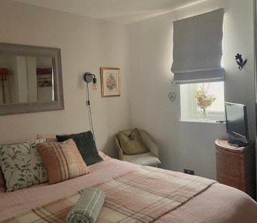 Gloucester Cama Y Desayuno | Cottage Guest House Nr Cheltenham on Cotswold Edge