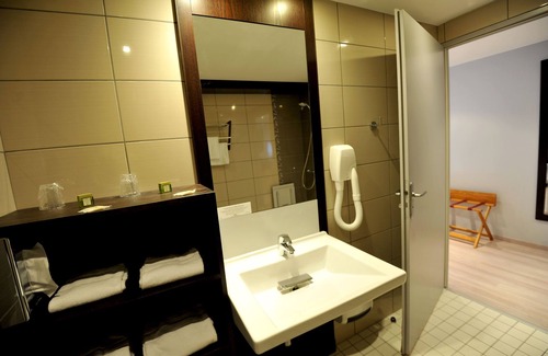 Vandoeuvre-les-Nancy Hotel | Cottage Hotel