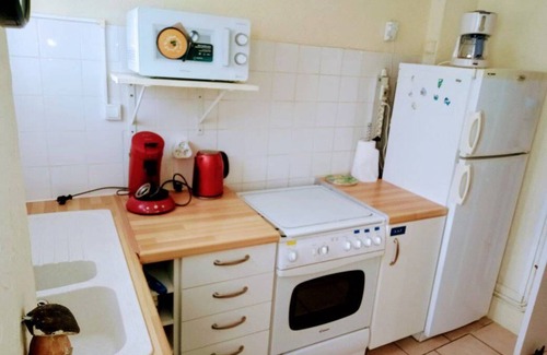 Les Salles Lavauguyon Cabaña | Cottage in Lavauguyon, on Route Coeur de Lion, Close to Chateau With Pool