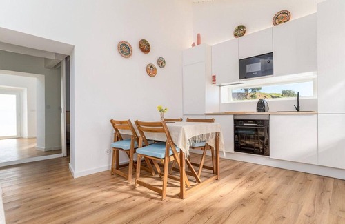 Aljezur Cabaña | Cottage in Aljezur- 2 bed Ensuite-casinha da Ivone