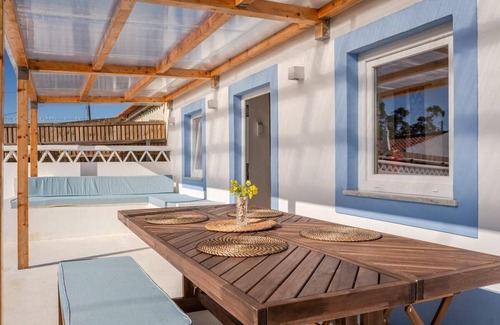 Aljezur Cabaña | Cottage in Aljezur- 2 bed Ensuite-casinha da Ivone
