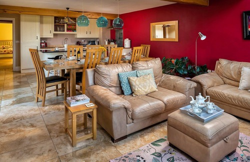 Eglwysbach Cabaña | Cabaña en Conwy con Vistas y Jacuzzi