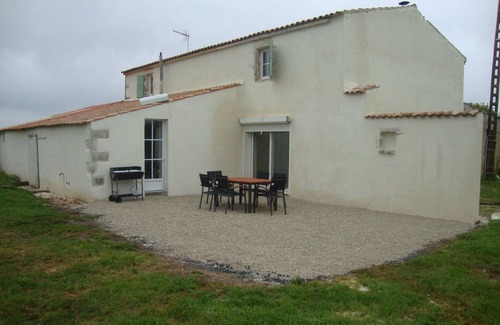 Marans Casa | Casa rural en plena campiña cerca de La Rochelle