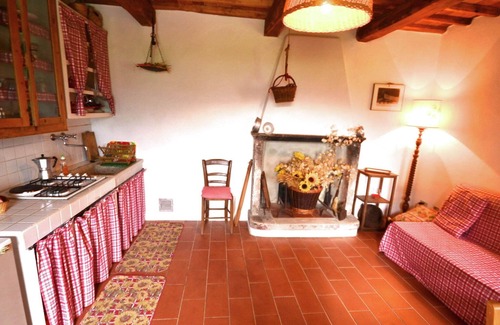 San Quirico Cabaña | Cabaña en Pescia con piscina y jardín