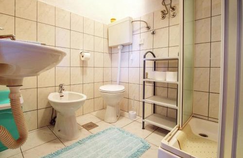 Lovinac Casa | Cottage in Lovinac near Paklenica Park