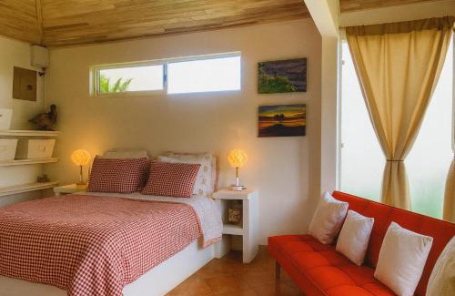 Escobal Casa | Cottage in Magic Mountain Views