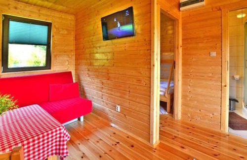 Uniescie Casa | Cottage in Mielno near the Beach