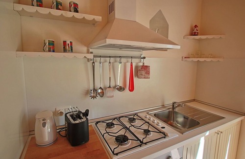 Montelabbate Cabaña | Casa en Montelabbate con Piscina y Bosque