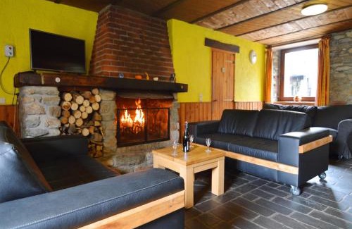 Gouvy Casa | Cottage in Petite Langlire with bubble bath