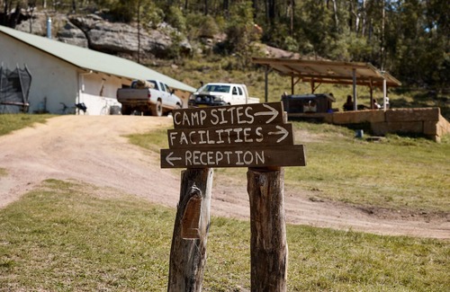 Putty Cabaña | Cottage in the bush for up to 4 people w/firepit, close to great hiking trails