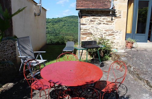Gagnac-sur-Cere Cabaña | Casa rural en el corazón de la aldea de Felzines con WI FI gratuito