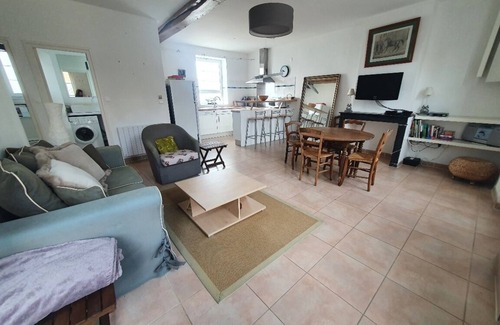 Sancerre Apartamento | Cottage in the historic heart of Sancerre 2 minutes walk