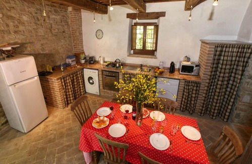 Lisciano Niccone Cabaña | Villa Lisciano con encanto de piscina