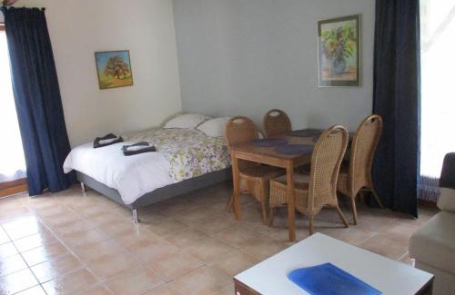 Vezac Casa | Cottage in Vézac with Pool & River Nearby
