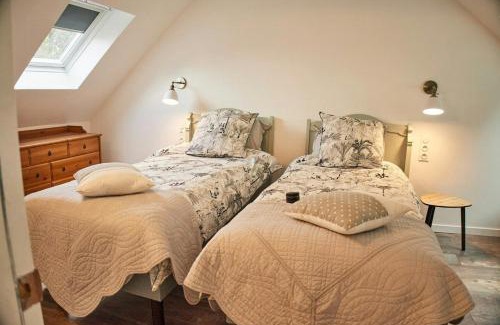 Ploerdut Casa | Cottage In Wooded Heart Of Brittany