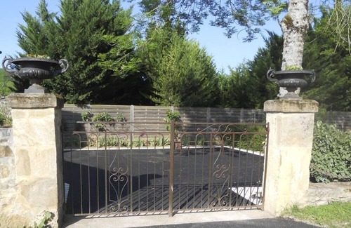 Issepts Casa | * Cottage "etiquetados Gîtes de France, ubicado en el centro del pueblo