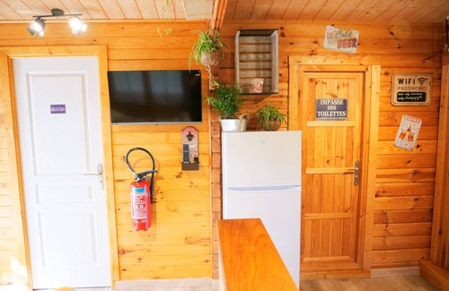 Dampierre-sur-Loire Cabaña | Rural-Baño Privado-Familiar-Vista a la Piscina-Le Petit Champigny