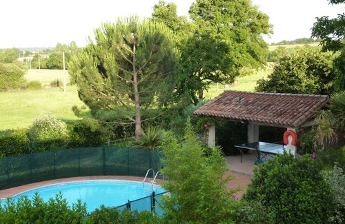 Cheffois Casa | Gîte "Les Hirondelles"
