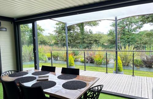Sainte-Foy Chalet De Esquí | Cottage Luxe 3 Chambres, Jacuzzi, Piscine et Parking à 12 km des Sables d'Olonne - FR-1-197-608