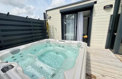 Sainte-Foy Chalet De Esquí | Cottage Luxe 3 Chambres, Jacuzzi, Piscine et Parking à 12 km des Sables d'Olonne - FR-1-197-608