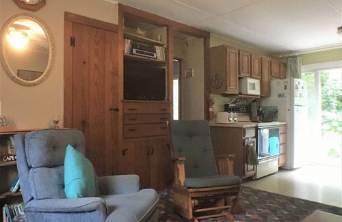 Brewster Cabaña | Cottage near bay beach- 1 Bd/1Ba