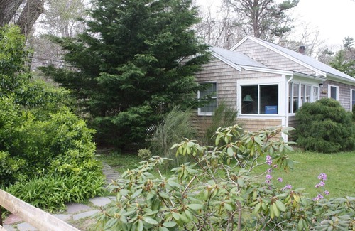 Brewster Cabaña | Cottage near bay beach- 1 Bd/1Ba