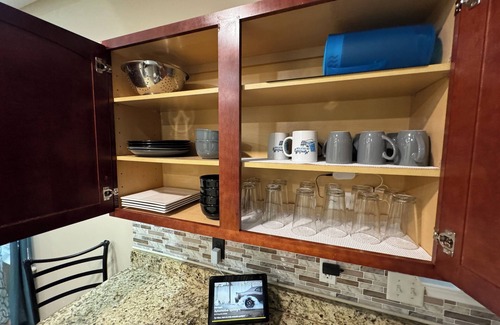Loxley Casa | Cottage near the beach , owa, Bucees , King bed , WiFi quiet neighborhood