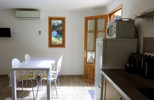 Vetricella Chalet De Esquí | Magnífico chalet con vistas al mar, a pocos minutos de las playas.