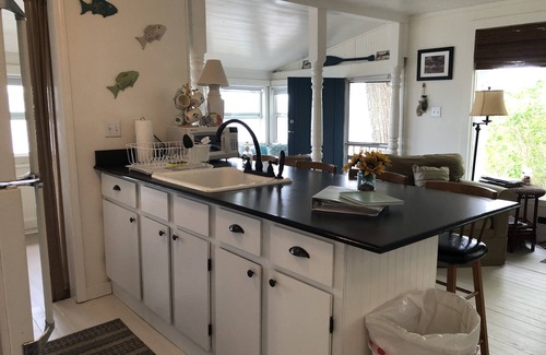 Romulus Cabaña | Cottage on Cayuga Lake for summer rental