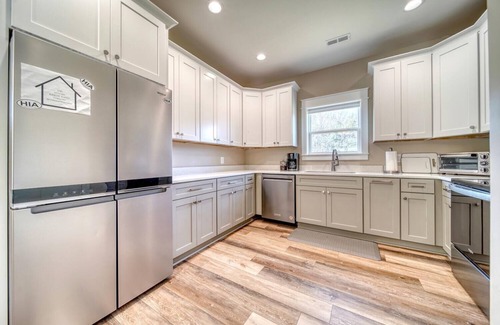 Young Harris Casa | Cottage on Crane Creek