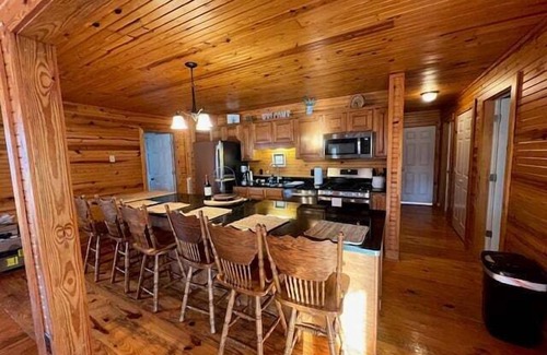 Buchanan Casa | Cottage on Cypress Bay near Paris Landing State Park