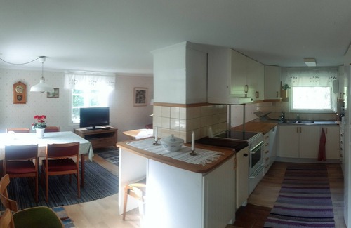 Jamjo Cabaña | Cottage on farm 3 miles northeast of Karlskrona