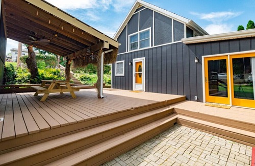 Brooklyn Casa | Cottage on the Canal | Lake Access| Kayak & SUP