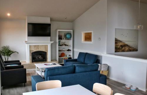 Westport Casa | Cottage on the Crest