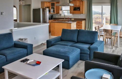 Westport Casa | Cottage on the Crest