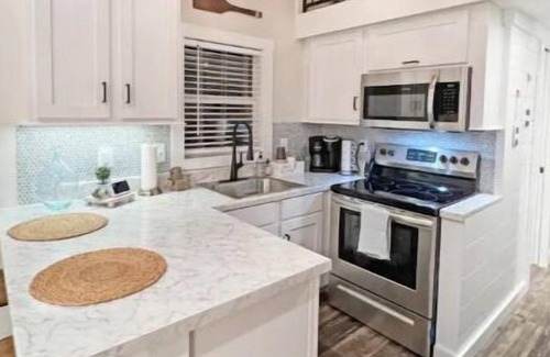 Dover Casa | Cottage on the Cumberland