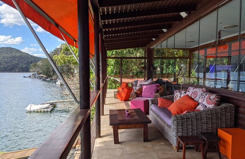 Cottage Point Casa | Cottage Point - Paradise Found - Deep Waterfront (Sleeps 10 - 12)
