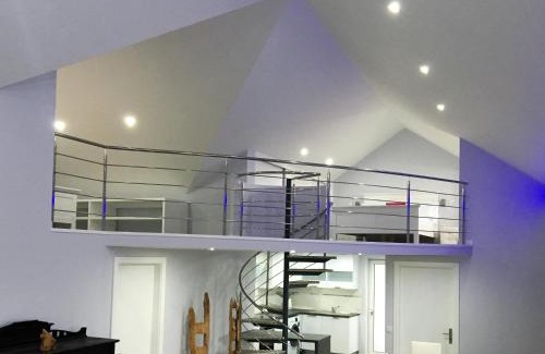 Ponta Delgada Chalet De Esquí | Cottage Quinze, Contemporary designed cottage with Swimming pool