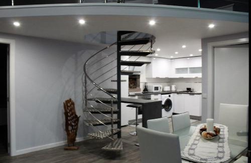 Ponta Delgada Chalet De Esquí | Cottage Quinze, Contemporary designed cottage with Swimming pool