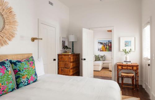 Cannonborough Elliotborough Casa | Cottage Row at Casa Zoe
