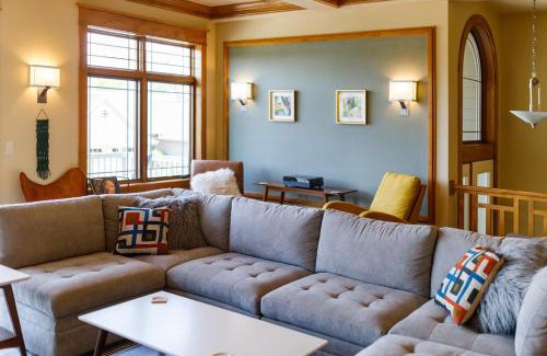 Fish Creek Casa | Cottage Row Retreat by Simple Life Rentals
