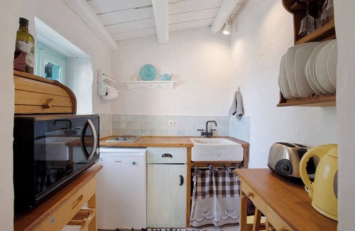 Korithi Cabaña | Casita de campo 'Sira Stonehouse Ll' con vistas al mar, Wi-Fi y aire acondicionado