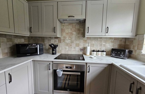 Irstead Cabaña | Little Broad Cottage Norfolk 2 Bedroom, Sleep 4