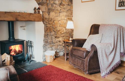 Brondini Casa | Cottage - Sleeps 4 - Garden - Parking