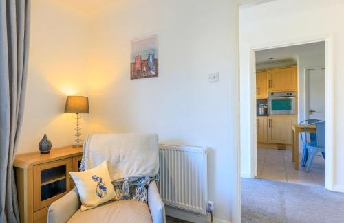 Saundersfoot Casa | Cottage sleeps 6 within 5 mins from the sea
